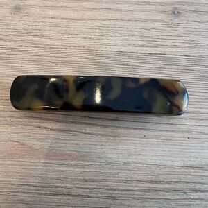 Machete Barrette Dark Tortoise